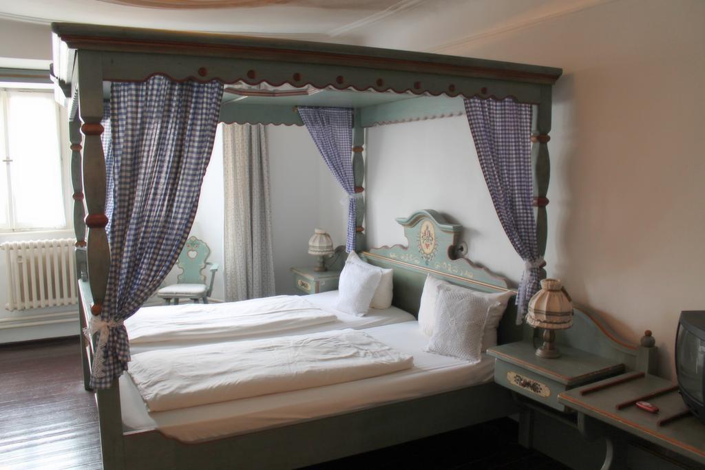 Gaestehaus Am Weissen Turm Rothenburg ob der Tauber Room photo