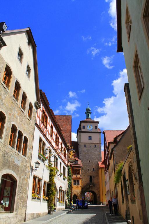 Gaestehaus Am Weissen Turm Rothenburg ob der Tauber Exterior photo